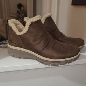 Skechers Air Cooled Memory Foam Brown Shearling-Lined Ankle Boots